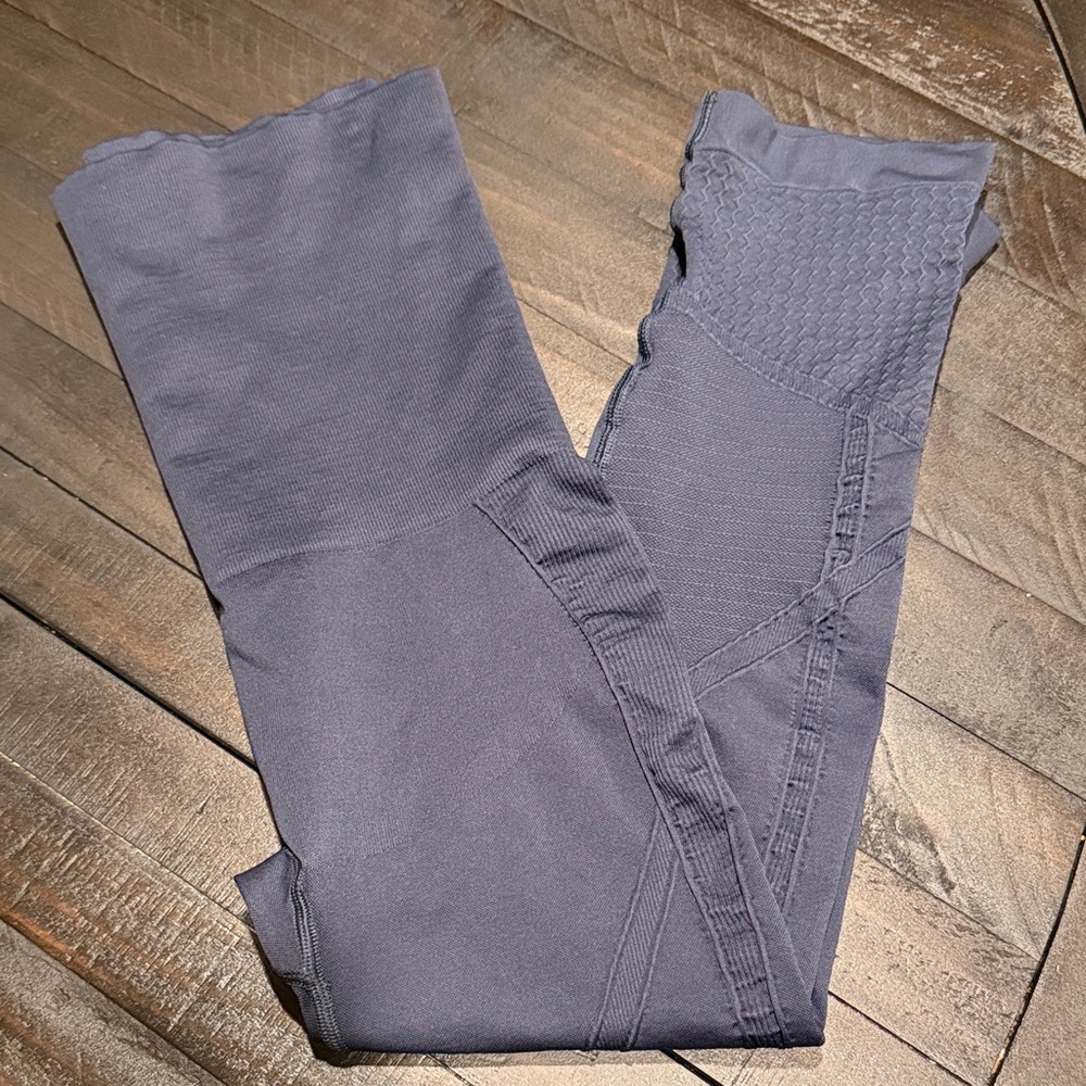 Belly Bandit Mother Tucker® Compression Capri Leggings Size S